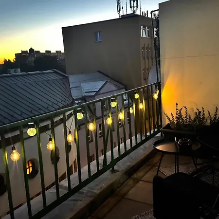 Apartman Utulny V Centru S Velkou Terasou