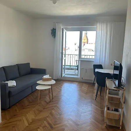Utulny V Centru S Velkou Terasou Apartmán *
